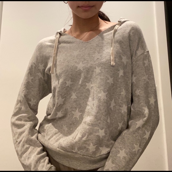 Grey Star Hoodie - Picture 5 of 5